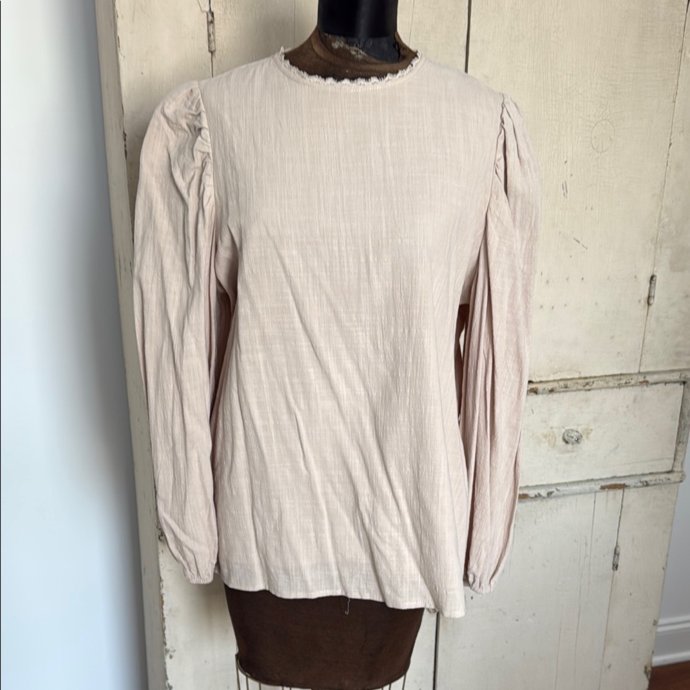 Elegant Cream Women's Puff Sleeve  Top - NEW